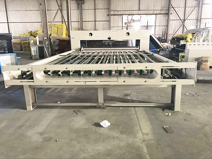 QXD-250裝套機(jī)